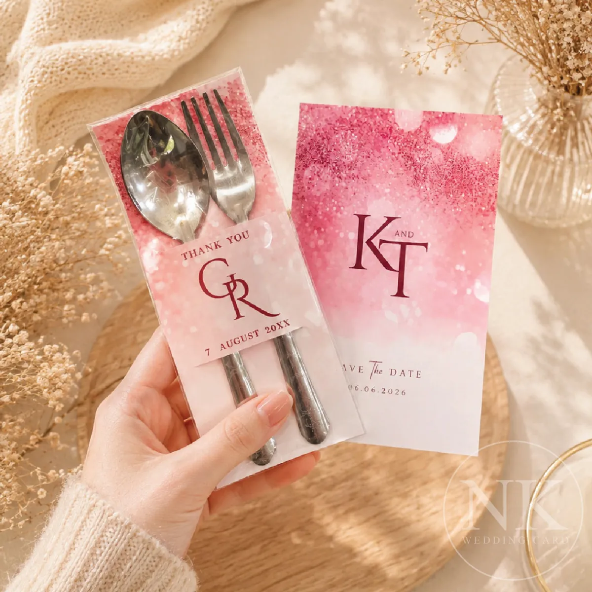 ของชำร่วยงานแต่ง ชุดช้อนส้อม พร้อมป้ายชื่อและแพ็กเกจสวย ฟรีออกแบบ