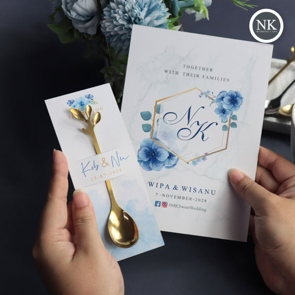 แบบการ์ดแต่งงาน การ์ดแต่งงานสีฟ้า  น้ำเงิน การ์ดแต่งงาน เรียบ หรู ดู แพง การ์ด แต่งงาน เก๋ ๆ